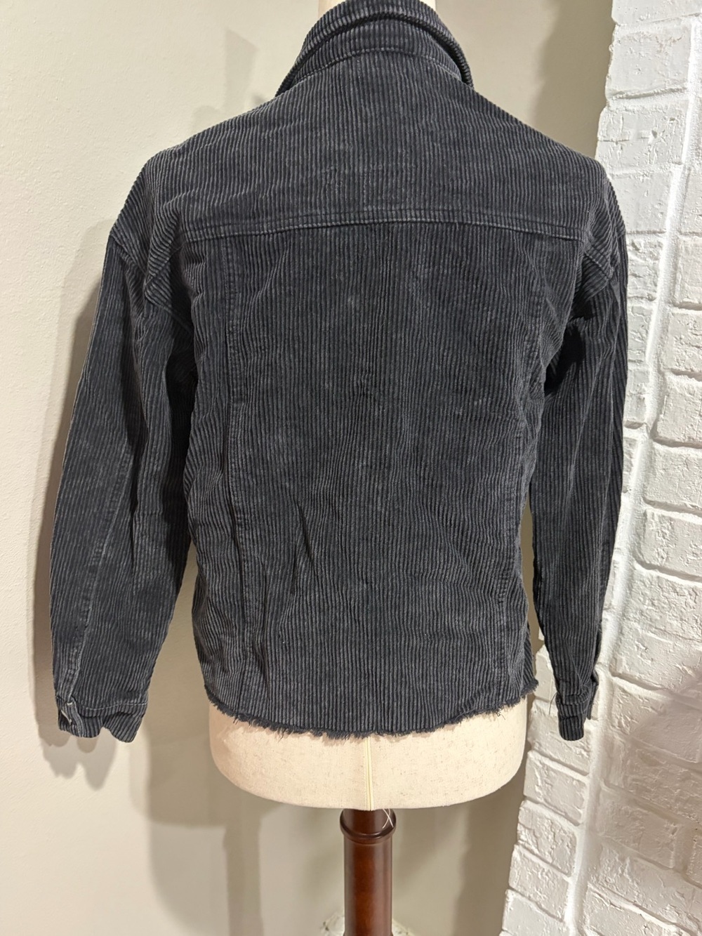 Pink Lily Corduroy Crop Button-Up Jacket - Charcoal Gray - Picture 3 of 6